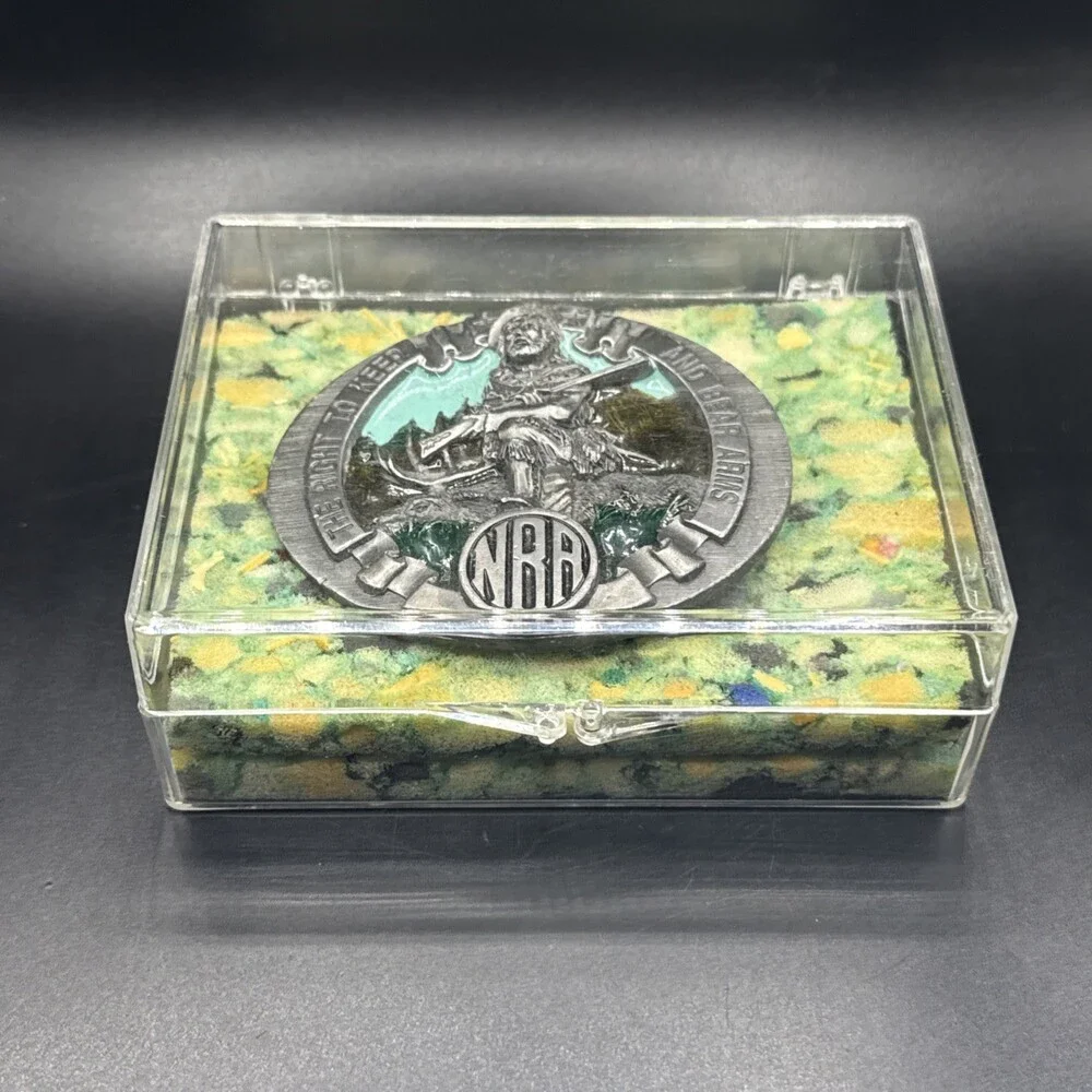 VINTAGE 1995 BERGAMOT NRA THE RIGHT TO KEEP & BEAR ARMS GUN BELT BUCKLE USA